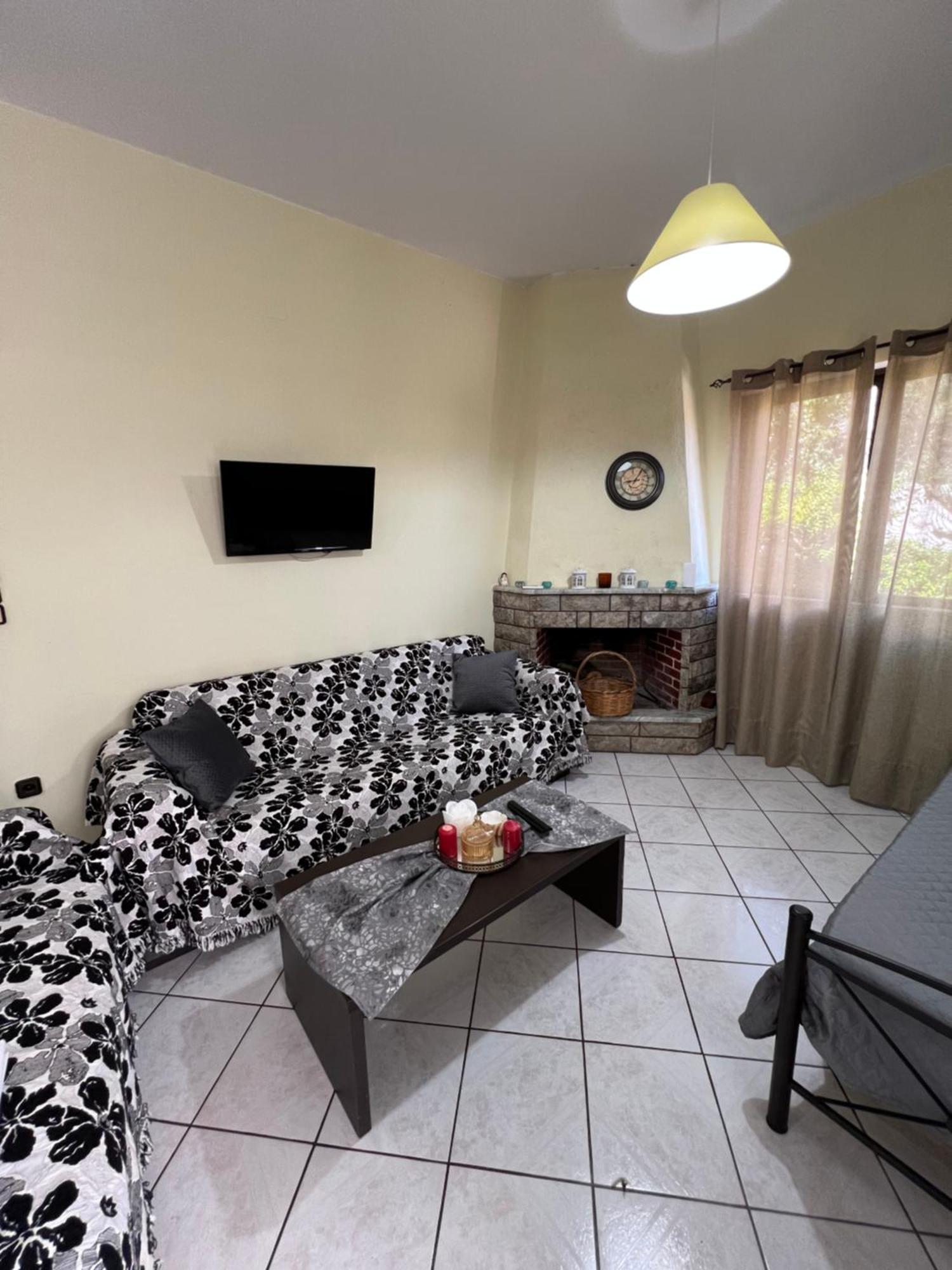 Village Apartment Marathias  Bagian luar foto